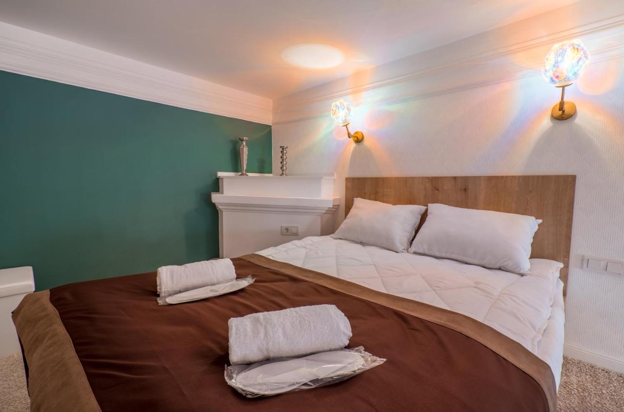 Mini Hotel On Aghmashenebeli Ave Tbilisi Eksteriør billede