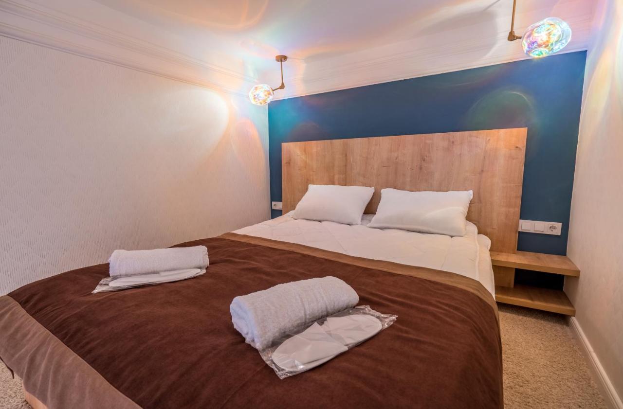 Mini Hotel On Aghmashenebeli Ave Tbilisi Eksteriør billede